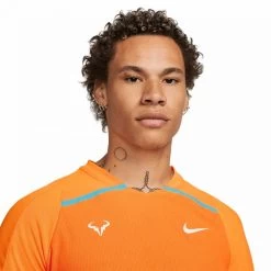T-Shirt Nike Dri-Fit ADV Rafael Nadal Orange -Équipement De Tennis t shirt nike dri fit adv rafael nadal orange 2